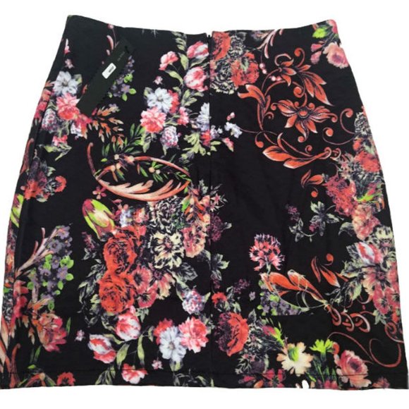 DO+BE Dresses & Skirts - Do & Be Above The Knee Quilted Floral Mini Skirts